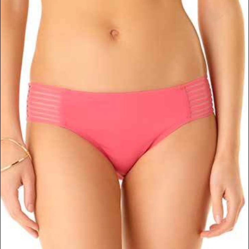 Cole of California Berry Freeze Mesh Bottom